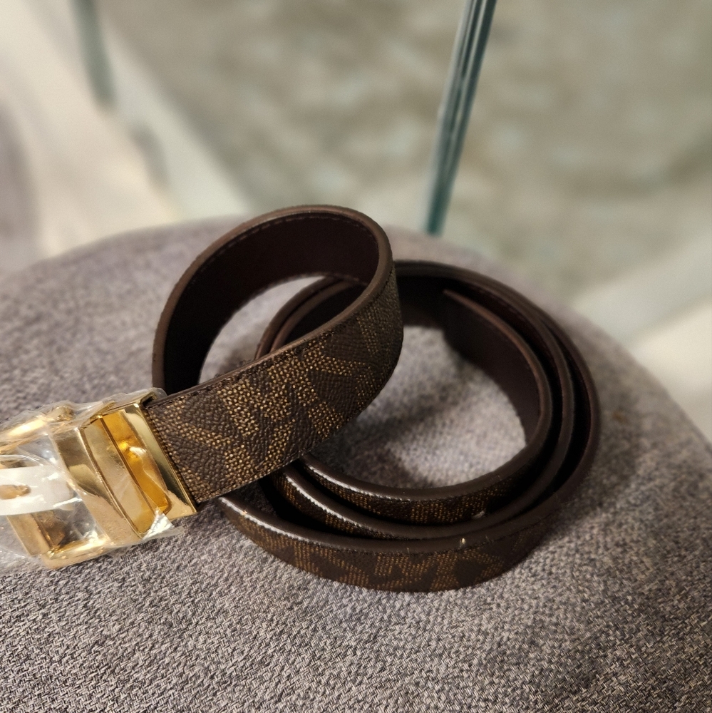 MK Logo reversible belt size Large Gold Buckle New